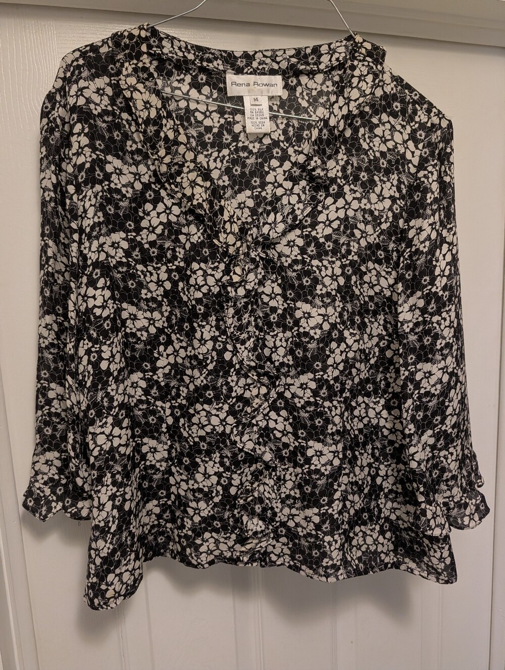 Rena Rowan 100% Silk Black & White Floral Blouse Size 14 | Vintage Career Boho